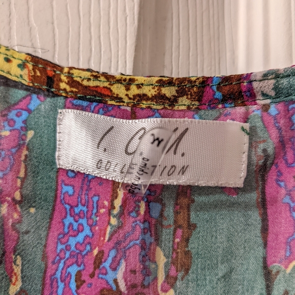 I.C.M. Flowy Sheer Tank Top - Picture 3 of 3